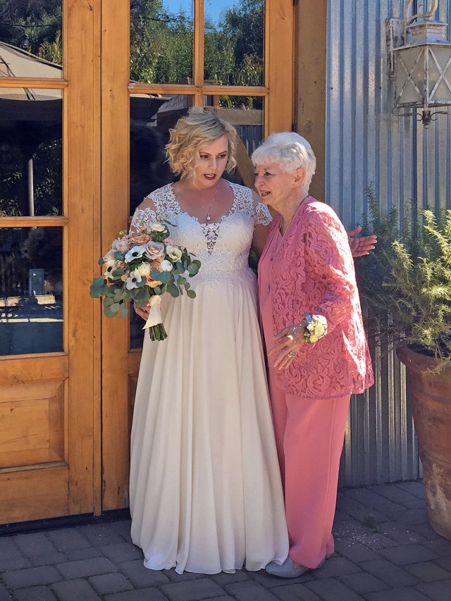 _J1835 lauren darCRv