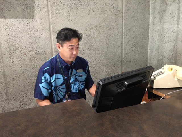 IMG_6310-Chris working